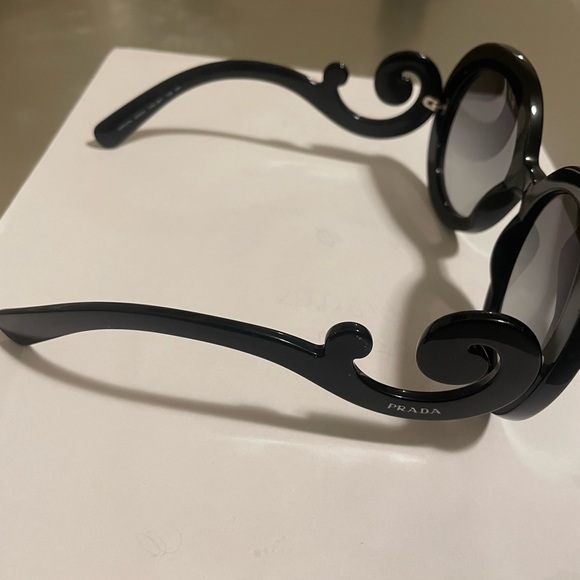 Prada Oversized Sunglasses - Picture 3 of 4